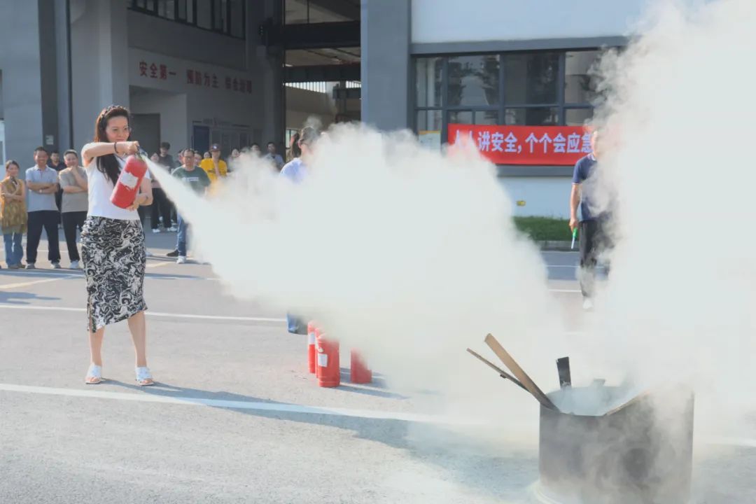 尊龙凯时开展2025年度消防安全演练 尊龙凯时开展2025年度消防安全演练